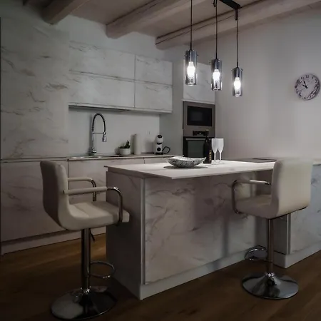 New Urban Wine Con Terrazzo